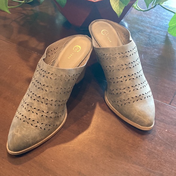 Size 9 Taupe Heeled Mules (ABBA) - Picture 2 of 11